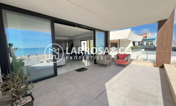 Herverkoop - Villa - Torrevieja - La Mata