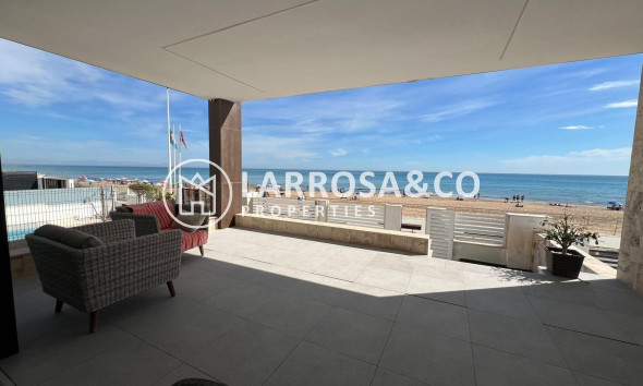 Herverkoop - Villa - Torrevieja - La Mata