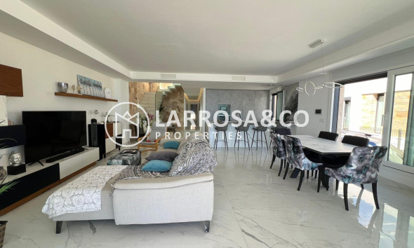 Herverkoop - Villa - Torrevieja - La Mata