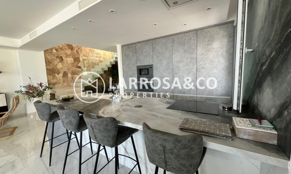 Herverkoop - Villa - Torrevieja - La Mata