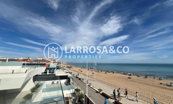 Herverkoop - Villa - Torrevieja - La Mata