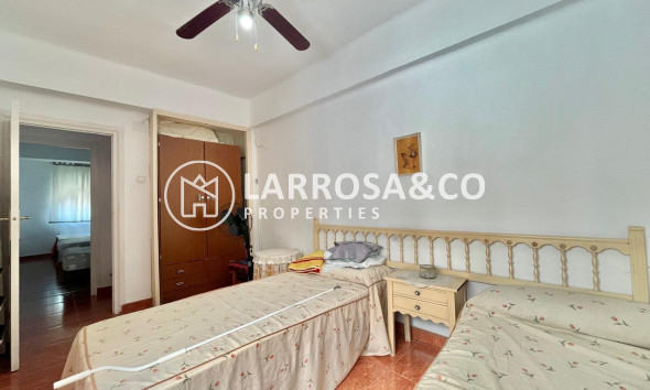 Resale - Apartment - Torrevieja - Estacion de autobuses