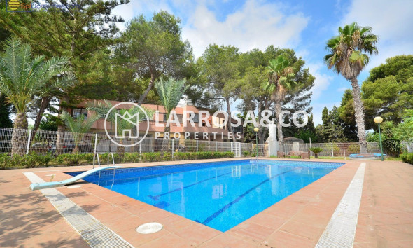Herverkoop - Villa - Torrevieja - Los Balcones