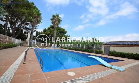 Herverkoop - Villa - Torrevieja - Los Balcones