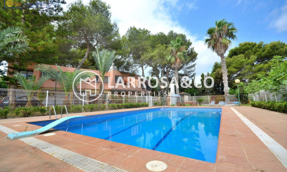 Herverkoop - Villa - Torrevieja - Los Balcones
