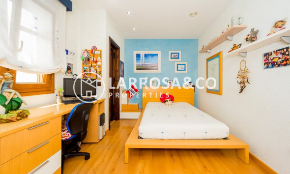 Вторичный рынок - Коммерческая площадь - Торревьеха - torrevieja