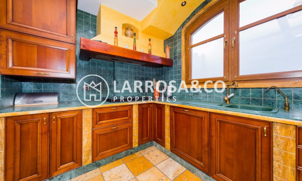 Вторичный рынок - Коммерческая площадь - Торревьеха - torrevieja