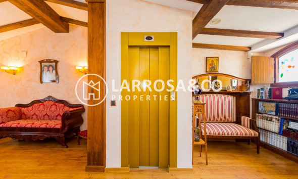 Вторичный рынок - Коммерческая площадь - Торревьеха - torrevieja