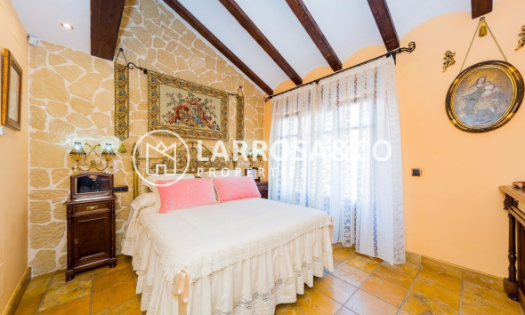 Вторичный рынок - Коммерческая площадь - Торревьеха - torrevieja