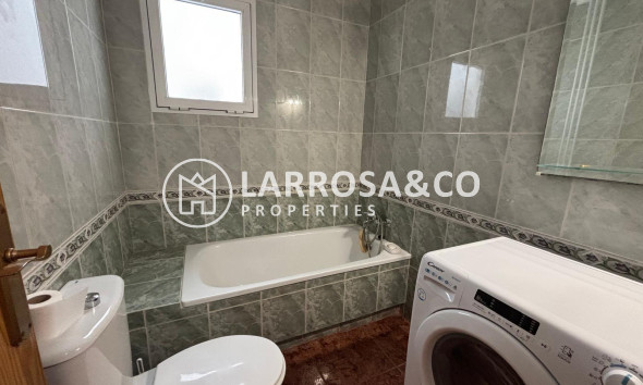 Resale - Apartment - Torrevieja - Playa del cura