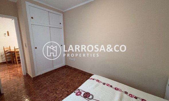 Resale - Apartment - Torrevieja - Playa del cura