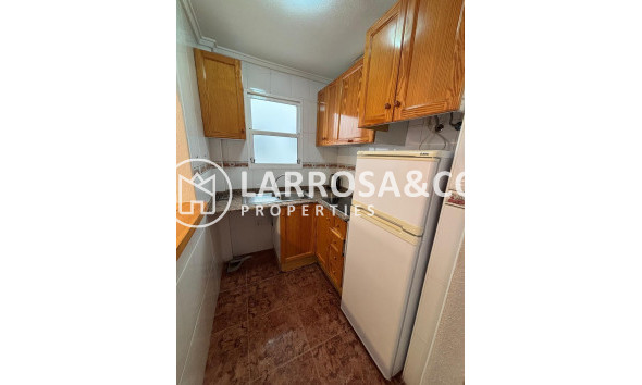 Resale - Apartment - Torrevieja - Playa del cura