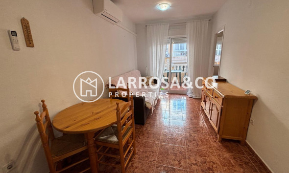 Resale - Apartment - Torrevieja - Playa del cura