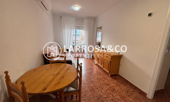 Resale - Apartment - Torrevieja - Playa del cura