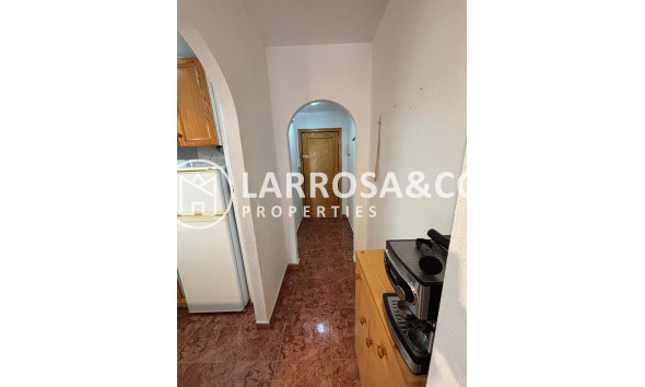 Resale - Apartment - Torrevieja - Playa del cura