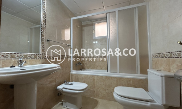 Resale - Apartment - 2778 - Inland