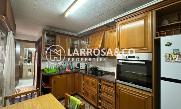 Resale - Apartment - Torrevieja - Estacion de autobuses