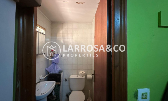 Resale - Apartment - Torrevieja - Estacion de autobuses