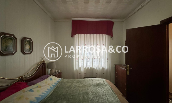 Resale - Apartment - Torrevieja - Estacion de autobuses