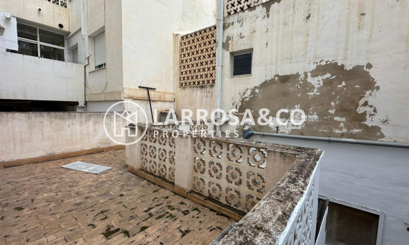 Resale - Apartment - Torrevieja - Estacion de autobuses