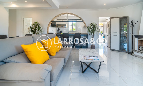 Resale - Detached House/Villa - Torrevieja - Costa Blanca