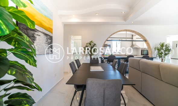 Resale - Detached House/Villa - Torrevieja - Costa Blanca