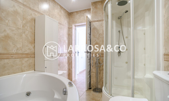 Resale - Detached House/Villa - Torrevieja - Costa Blanca