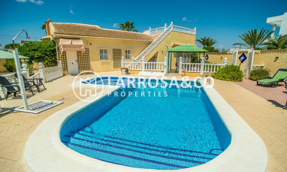 Resale - Detached House/Villa - Torrevieja - Costa Blanca