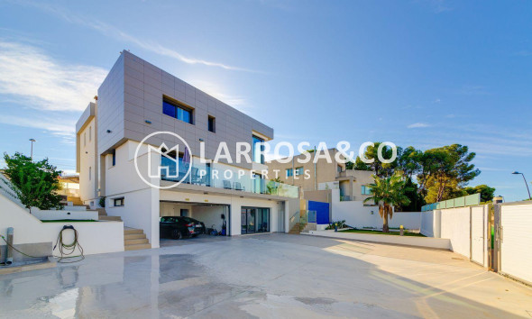 Resale - Detached House/Villa - Torrevieja - Costa Blanca