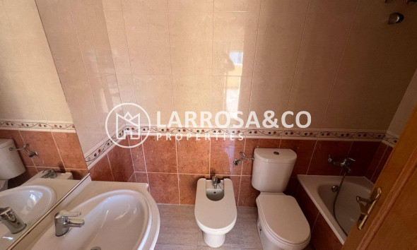 Reventa - Atico - Guardamar del Segura - puerto deportivo