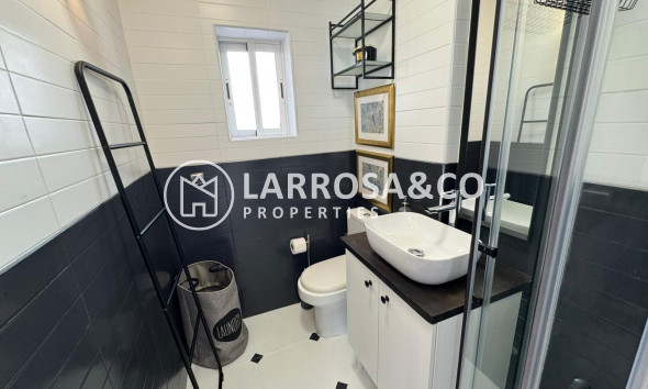 Resale - Bungalow - Torrevieja - Costa Blanca