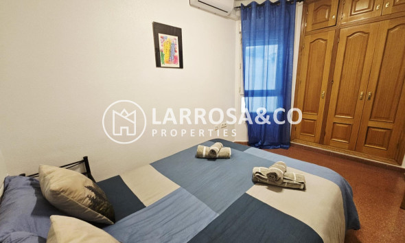 Resale - Apartment - Torrevieja - Estacion de autobuses