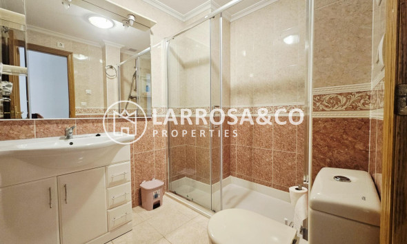 Resale - Apartment - Torrevieja - Estacion de autobuses