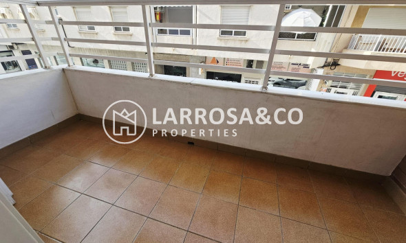 Resale - Apartment - Torrevieja - Estacion de autobuses