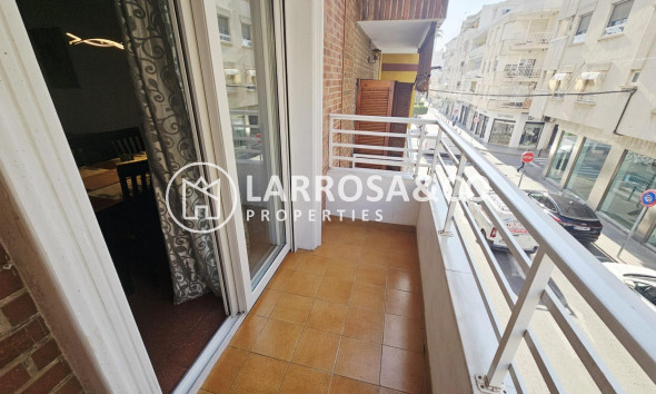 Resale - Apartment - Torrevieja - Estacion de autobuses