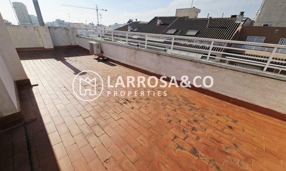 Resale - Apartment - Torrevieja - Estacion de autobuses