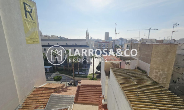 Resale - Apartment - Torrevieja - Estacion de autobuses