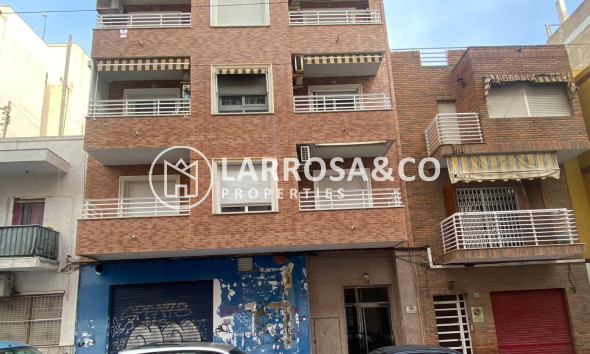 Resale - Apartment - Torrevieja - Estacion de autobuses