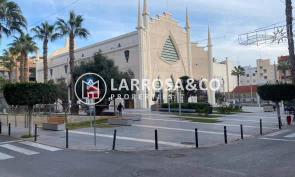 Resale - Apartment - Torrevieja - Estacion de autobuses