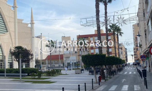 Resale - Apartment - Torrevieja - Estacion de autobuses