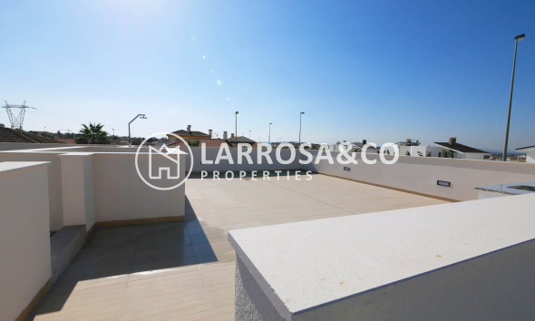 new-built-villa-la-marina-roof-terrace-on2089