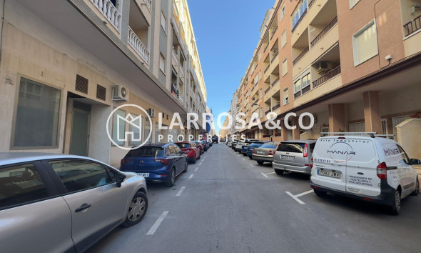 Reventa - Atico - Torrevieja - Parque de las Naciones