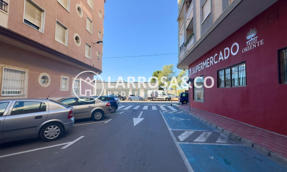 Reventa - Atico - Torrevieja - Parque de las Naciones