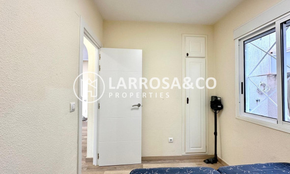 Resale - Bungalow - Torrevieja - Torreblanca