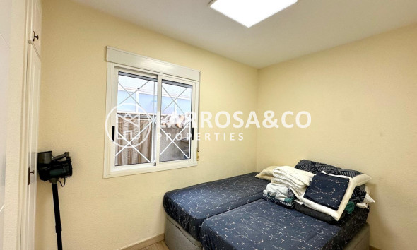 Resale - Bungalow - Torrevieja - Torreblanca