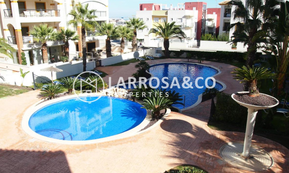 resale-apartment-guardamar-del-segura-swimming-pool-rv2067