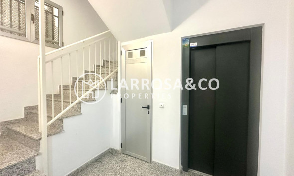 Resale - Apartment - Torrevieja - La Mata
