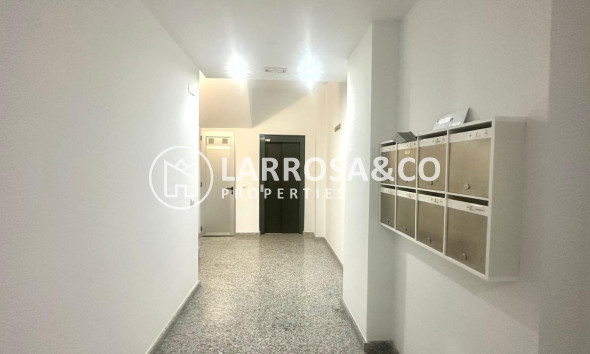 Resale - Apartment - Torrevieja - La Mata