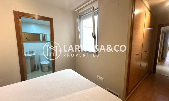 Resale - Apartment - Torrevieja - La Mata