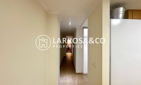 Resale - Apartment - Torrevieja - La Mata